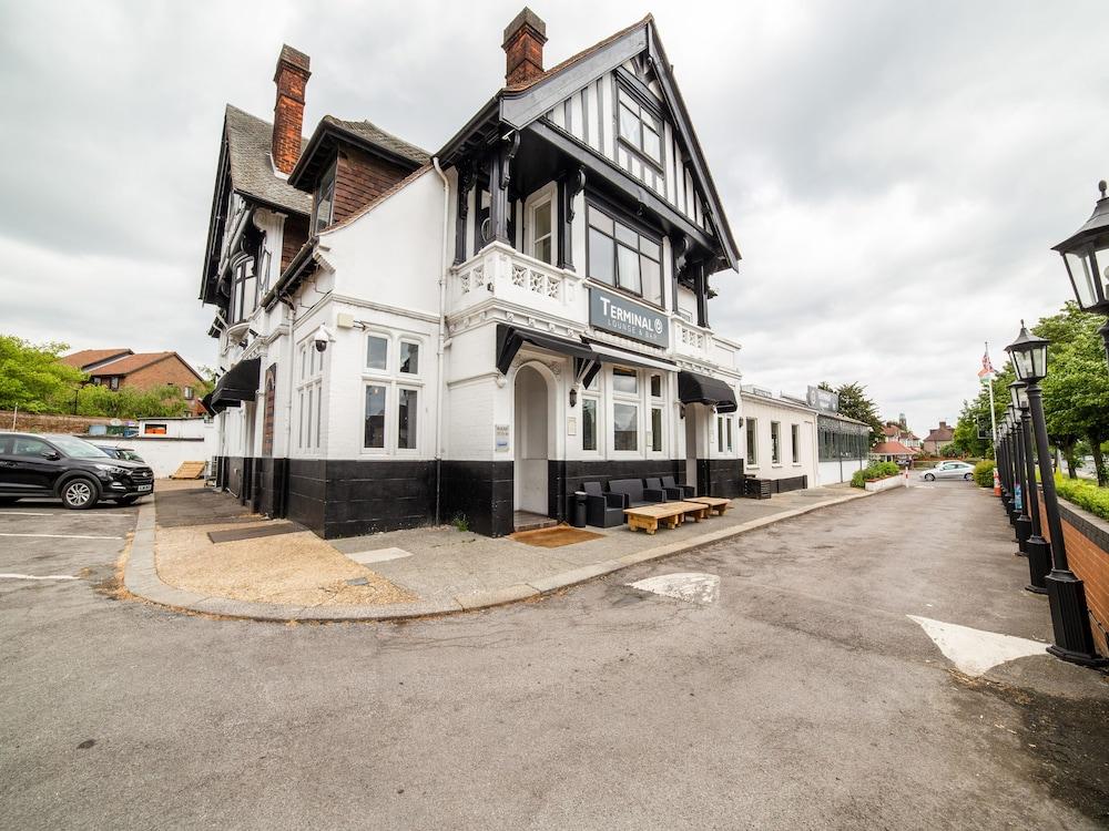 Oyo Osterley Park Hotell Isleworth Exteriör bild